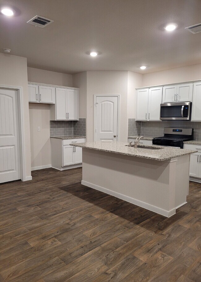 Photo - 211 Callado Cir