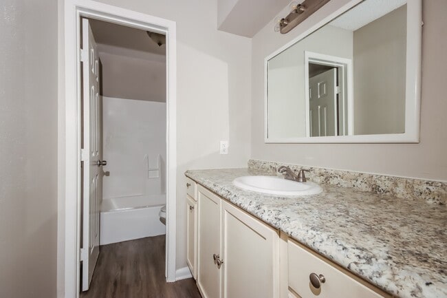 Photo - 2003 Woodway Dr