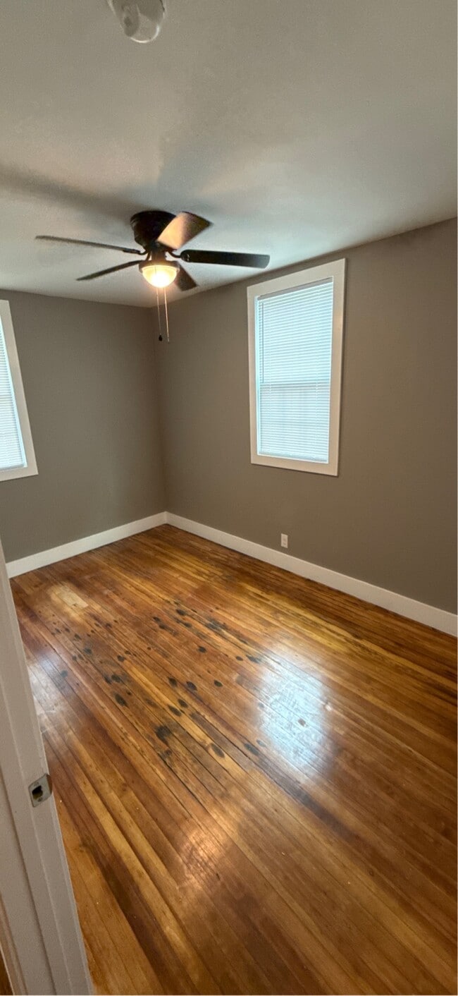 407 Cedar St
