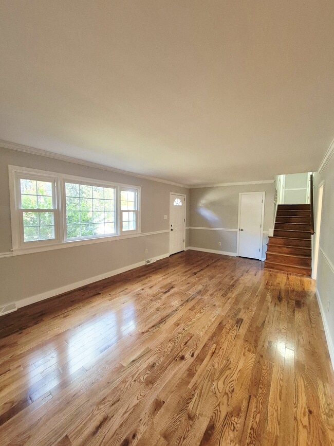 Photo - 2402 Fon Du Lac Rd