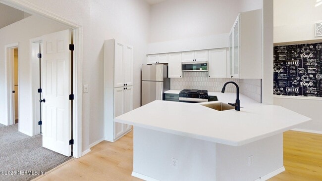 Photo - 13810 Sutton Park Dr N Unidad 533