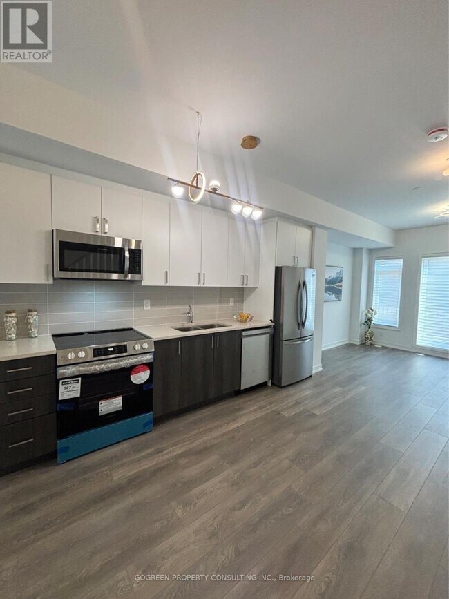 Photo - 11 Spruce Pnes Cres