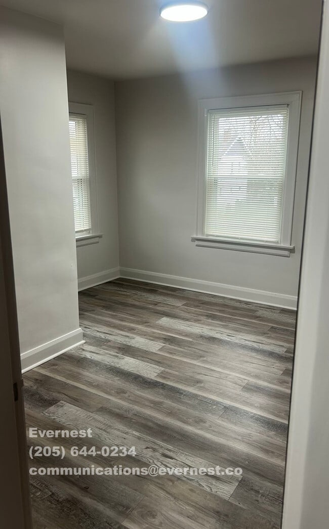 Photo - 3 Bed/1 Bath Home with In-Unit Laundry / Coming Soon!