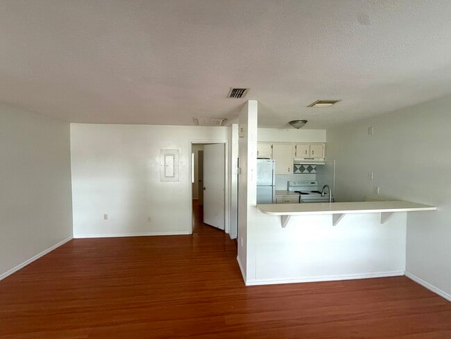 Building Photo - 717 Angelina Ln Unit 717 Angelina Lane