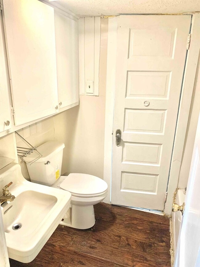 Photo - 4857 Shelley St