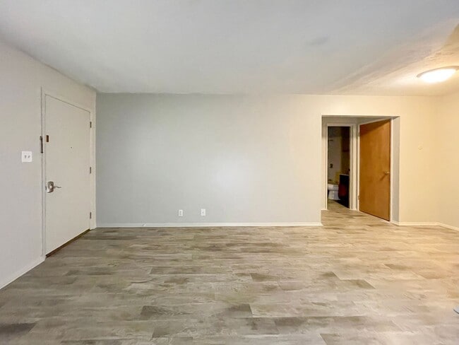 Photo - Close to Campus and McGalliard Road Unit Apt. 02