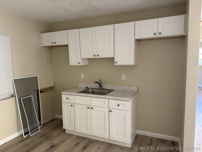 1004 NW 2nd St Unit 1