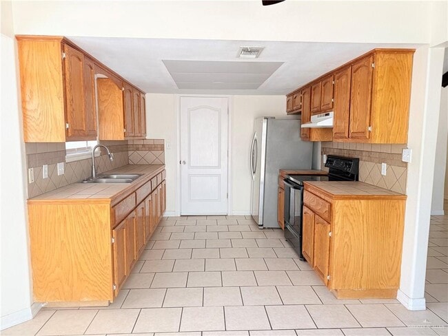 Photo - 12 Eagle Ave