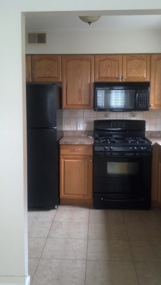 Photo - 70 Broadway Unit 1