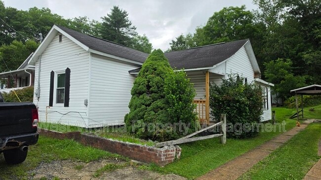 Photo - 242 Riffe St
