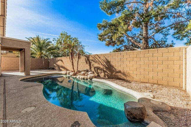 Photo - 2205 S Harper