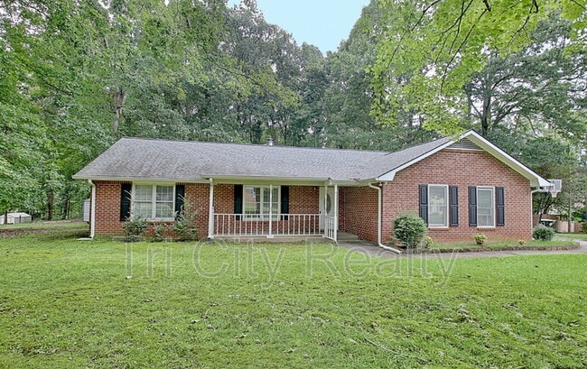 Photo - 135 Windham Way