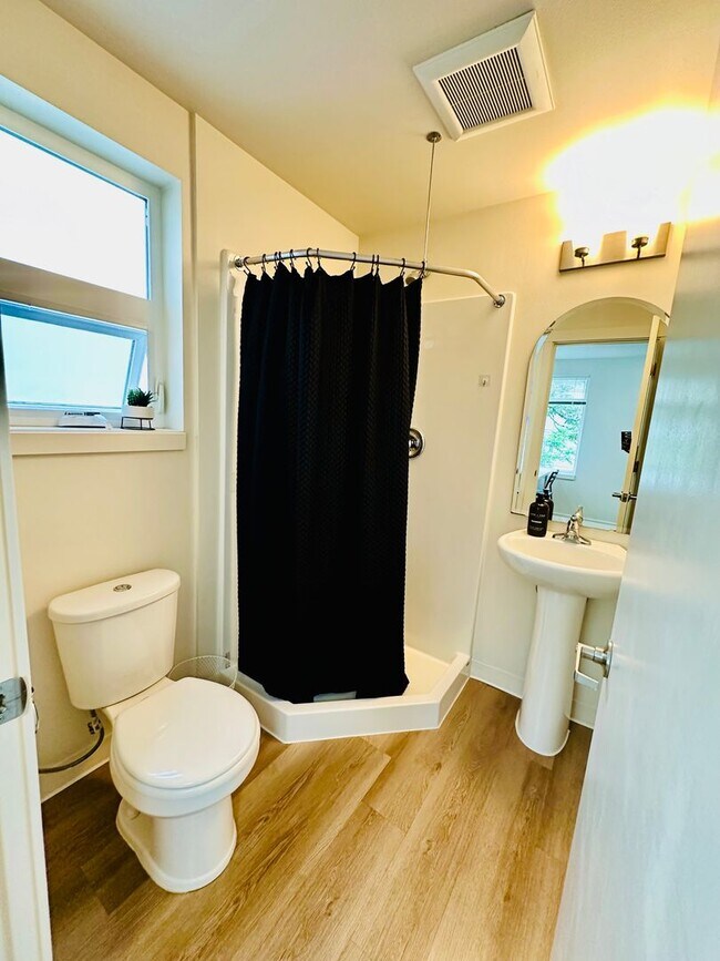 Photo - Radian Apartments