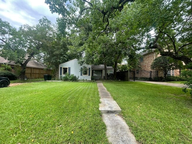 Building Photo - 3610 Gramercy St Rental