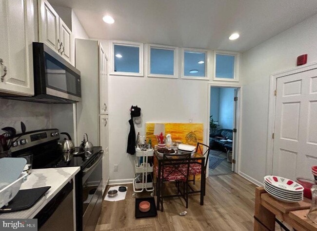 Building Photo - 2129 Spring Garden St Unit 2F Rental