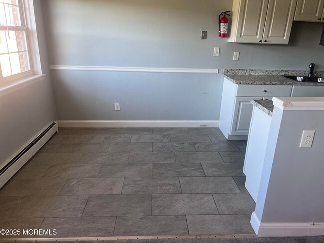 Photo - 40 Manchester Ct Unit E