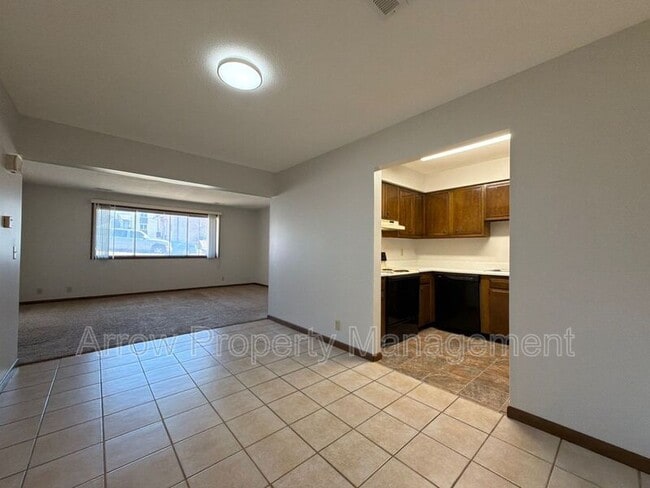 Photo - 3831 S 46th St Unit 1