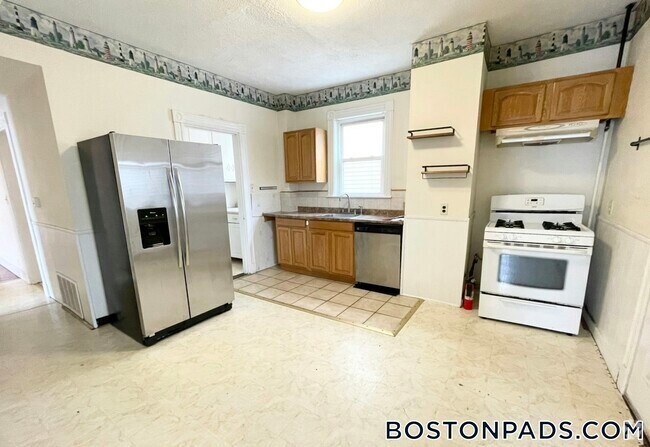 Building Photo - 45 Crescent Ave Rental