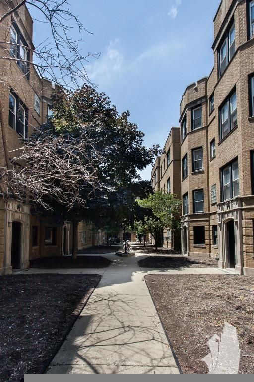 Photo - 3912 N Pine Grove Ave