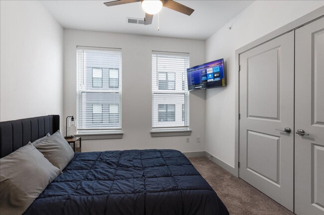 2039 Woodburn Ave Unit SI ID1622836P