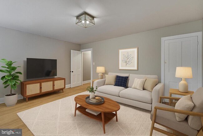 Photo - 156 East St