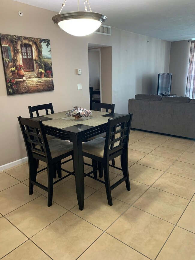 Photo - 3000 S Ocean Dr Unidad 908