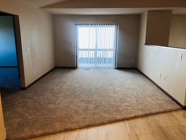 Photo - Townhome - Stonebridge Farms