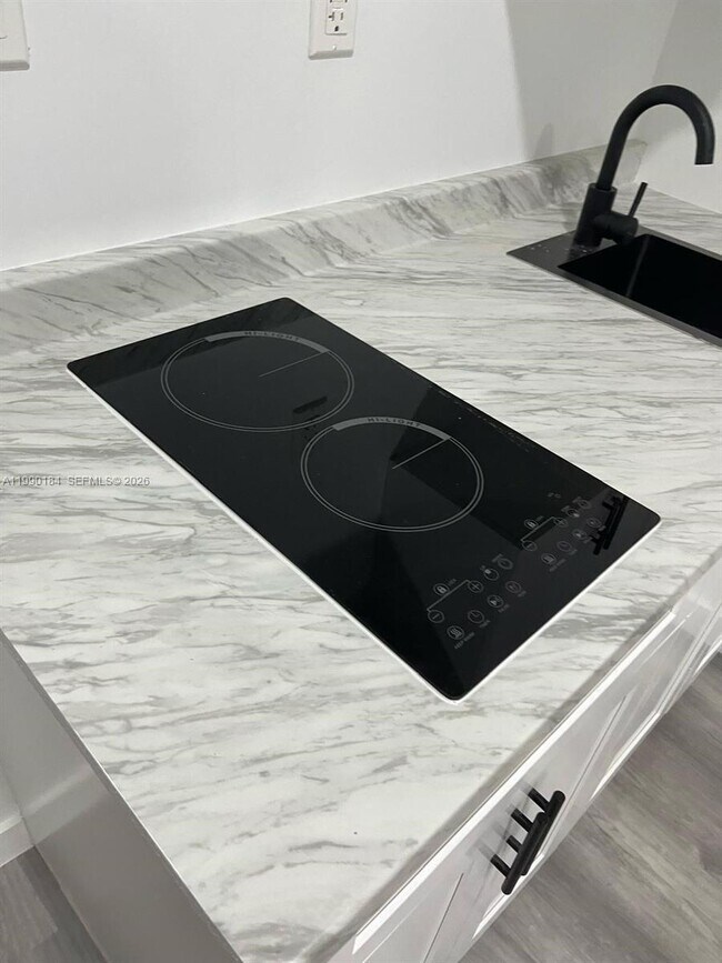 Photo - 555 SW 132nd Ave Unit A