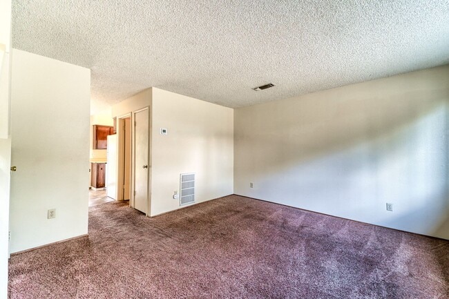 Photo - 0814 Unit 436