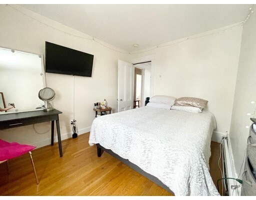 Photo - 276 Bunker Hill St Unit 3