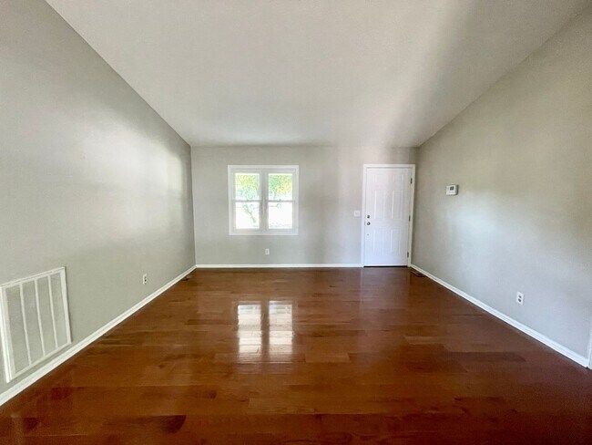 Photo - Northeast Columbia