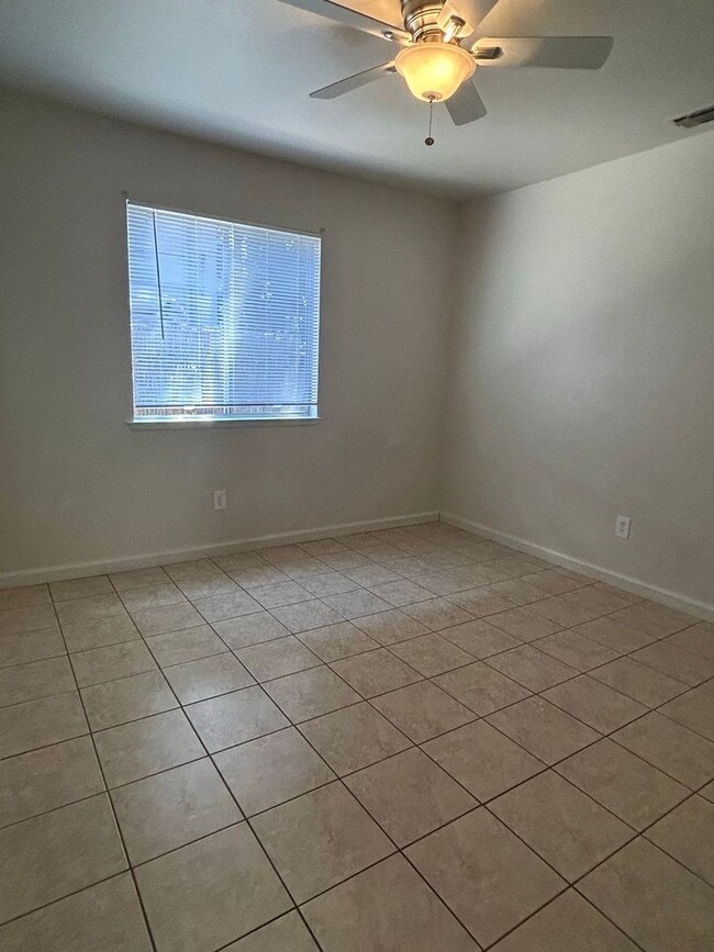 3 Klondike Ct Unit B