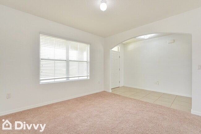 Photo - 5828 Grey Heron Dr