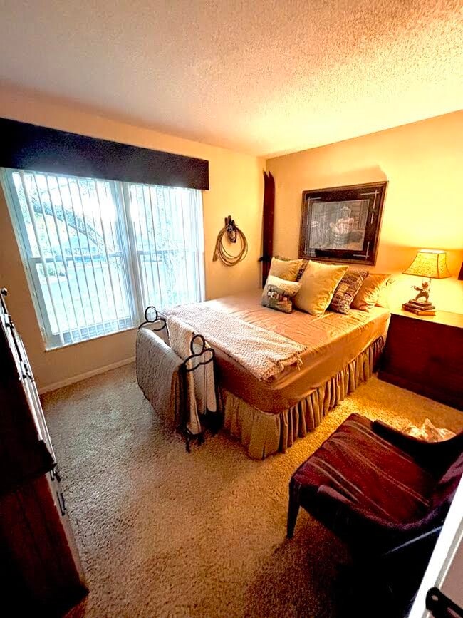 Photo - 2193 Masters Ct Unidad 2 bedroom 2 full baths