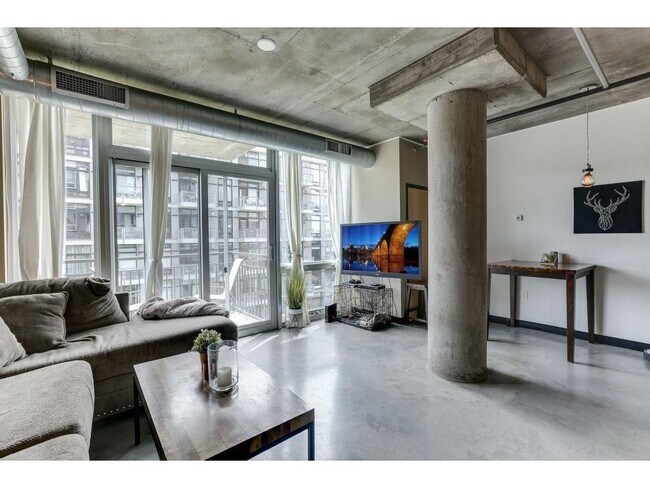 Building Photo - 730 N 4th St Unit 410