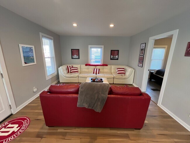 Photo - "The Porch" - ABNB, Short Term, monthly and long-term RENTAL. Famous IU Tailgate house