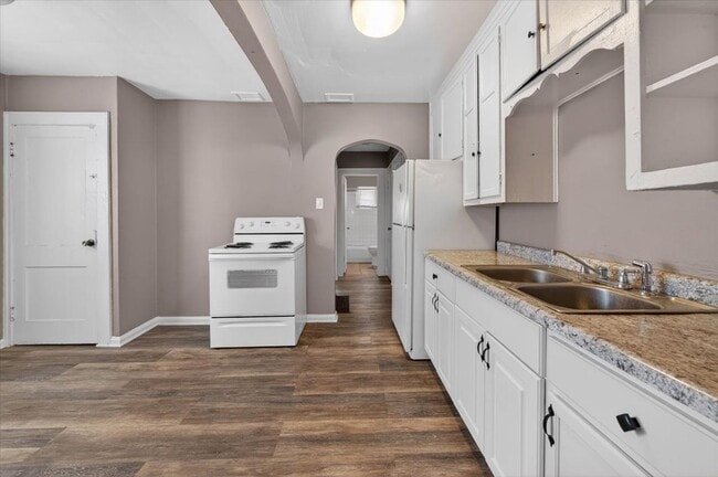 Photo - 2351-2351 Lasalle St Unit 2351 North LaSalle Street