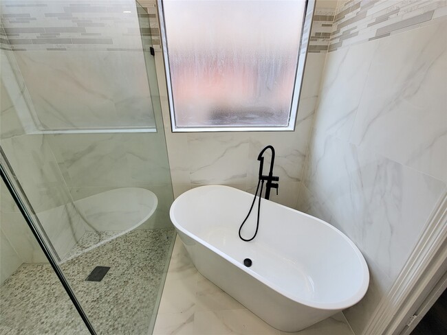 Photo - 11130 Celano Dr