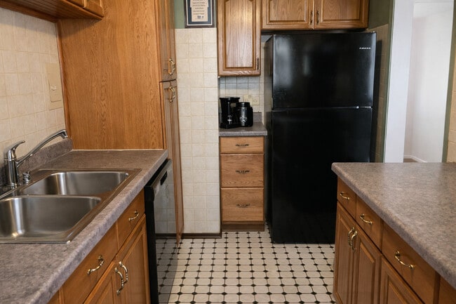 Photo - 1706 W Jarvis Ave Unit 1W