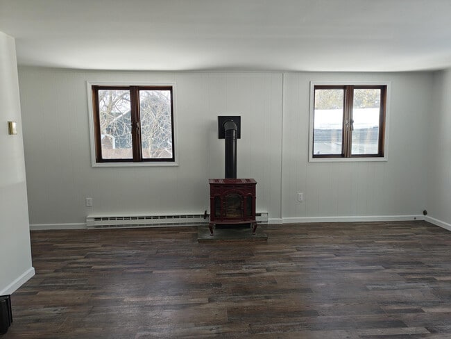 Photo - 18 Tremper Ave