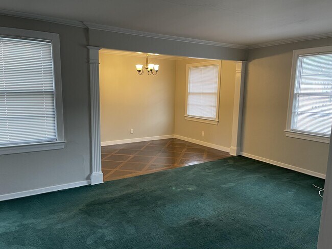 Photo - 1239 Donald St