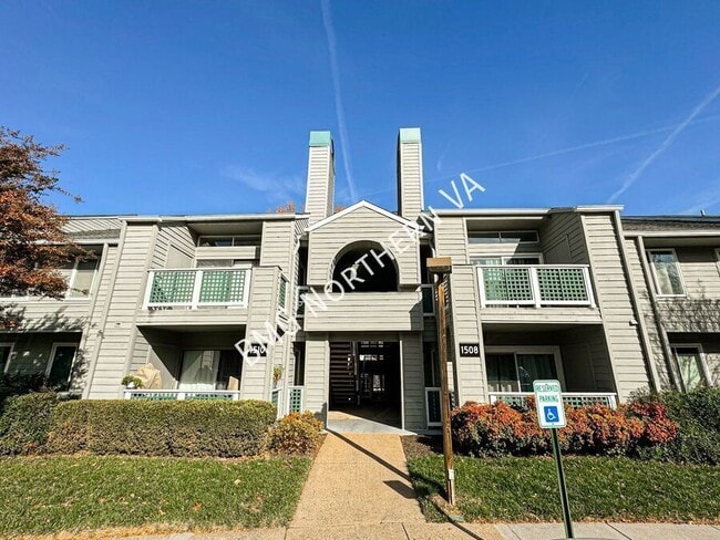 Building Photo - 1510 Summerchase Ct