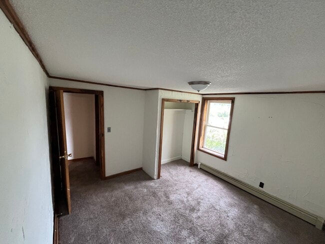 Building Photo - 5 Burleigh Ave Unit 4