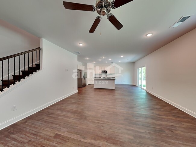 Photo - 108 Spruce Cir