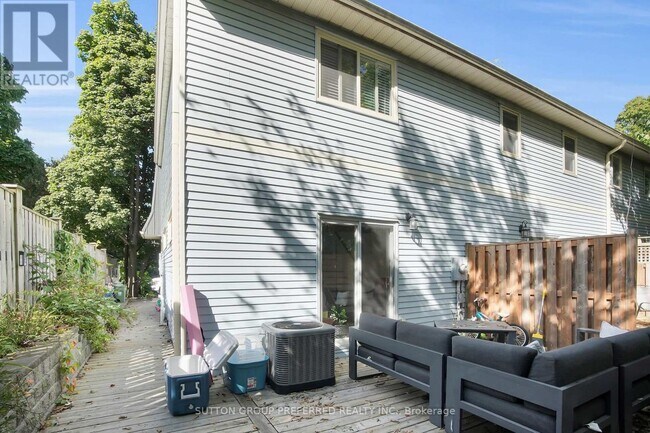 Photo - Woodfield Beauty! 2 Bdrm 2.5 Bath * Finished basement! AVAIL NOW ! $2395+