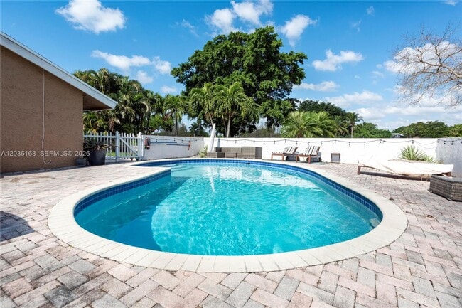Photo - 921 Bayberry Point Dr