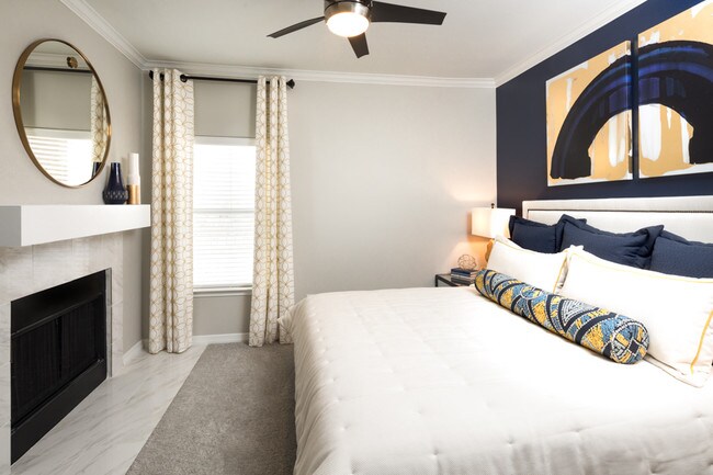 Ceiling fans in living room and bedrooms - Villas At Stonebridge Ranch Apartments