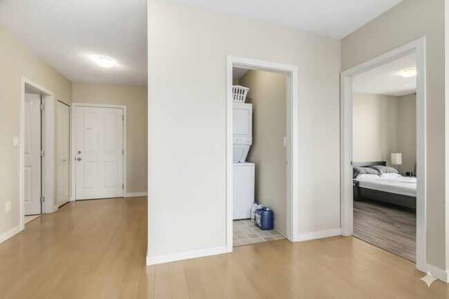 Photo - 511 Rochester Av Unit 807