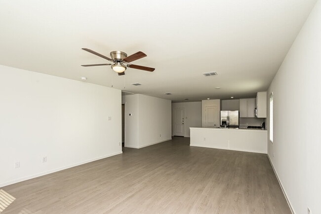 2213 La Vis Ln
