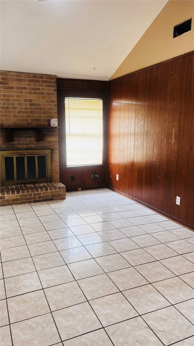 Photo - 8343 Sterlingshire St